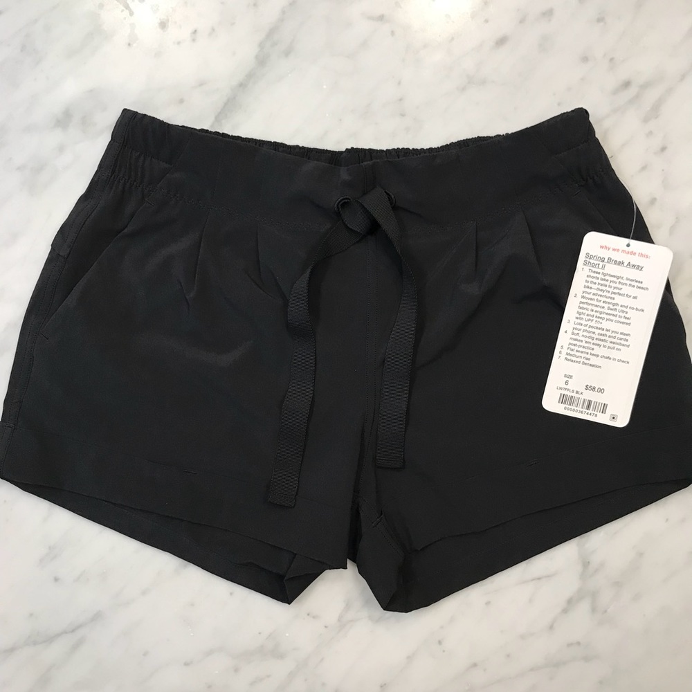 Lululemon Spring Break Away Short